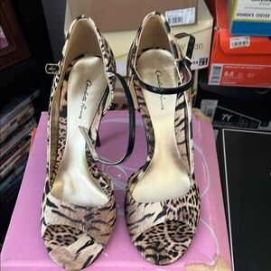 Charlottes Russe Women's Leopard Print Heels
